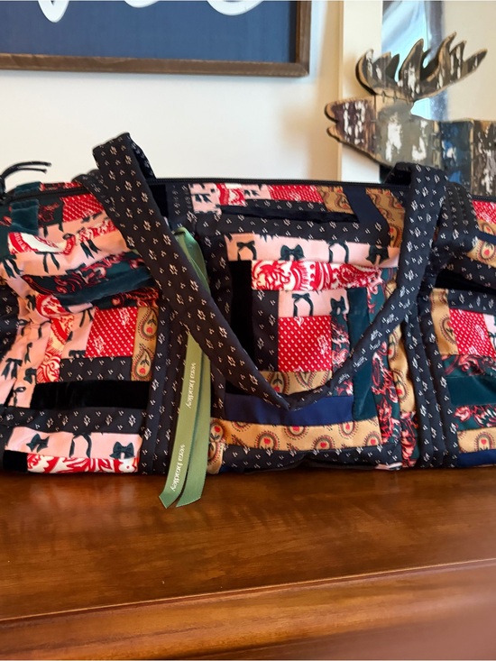 Vera Bradley Handbags - Vera Bradley Patchwork Quilted Tote in Navy, Red, Pink